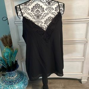 SOCIALITE Cami Top Black w Eyelash Lace Trim-large nwt